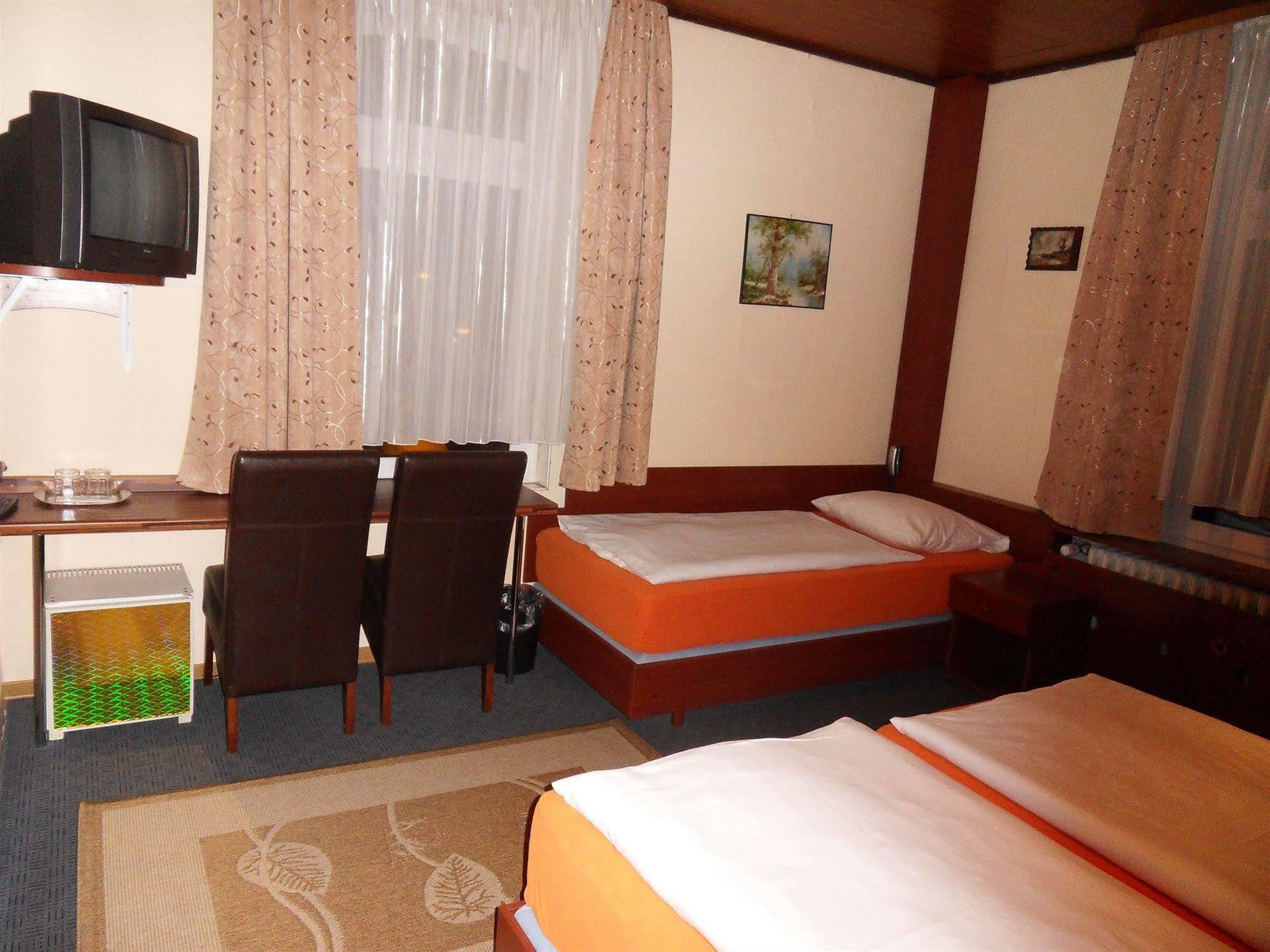 Hotel Zum Adler Bad Homburg vor der Höhe Εξωτερικό φωτογραφία